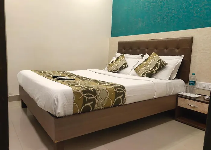 Hotel Golden Nest Popular Residency Mumbai